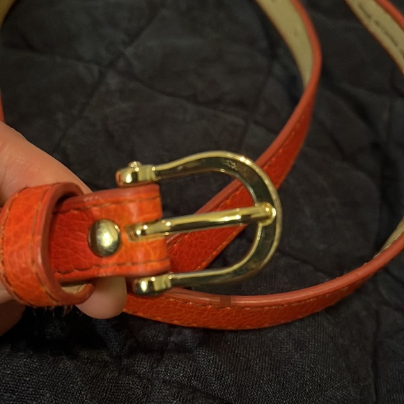 Skinny belt. H&M, orange. Size Large. Hips or waist. Gold clasp, five holes. - Picture 2 of 4